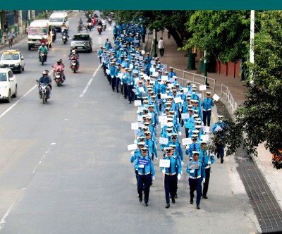  जनचेतनामूलक प्ले कार्ड सहित ट्राफिक वाक र्याली 